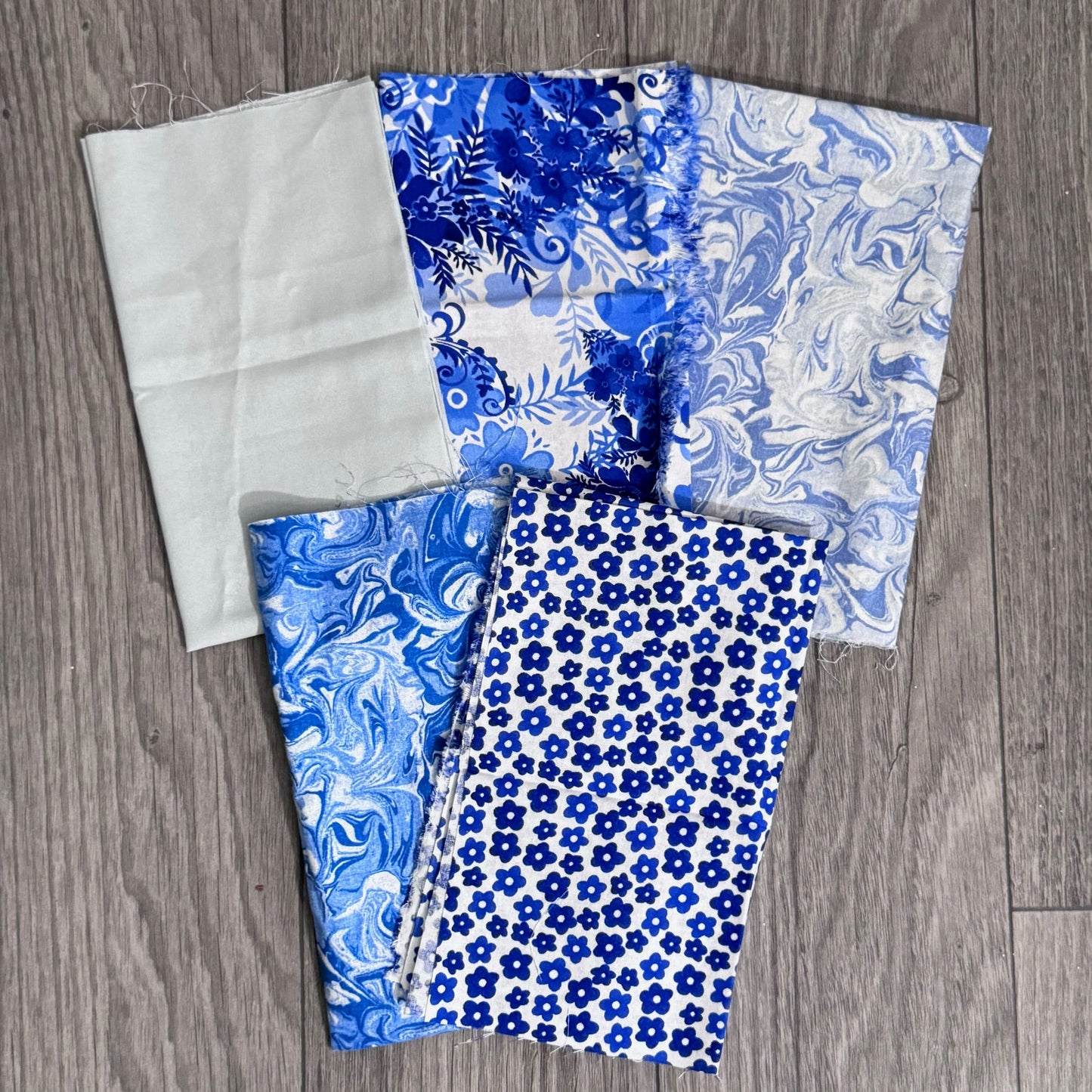 5 Fabric Bundle: "Feeling Blue"