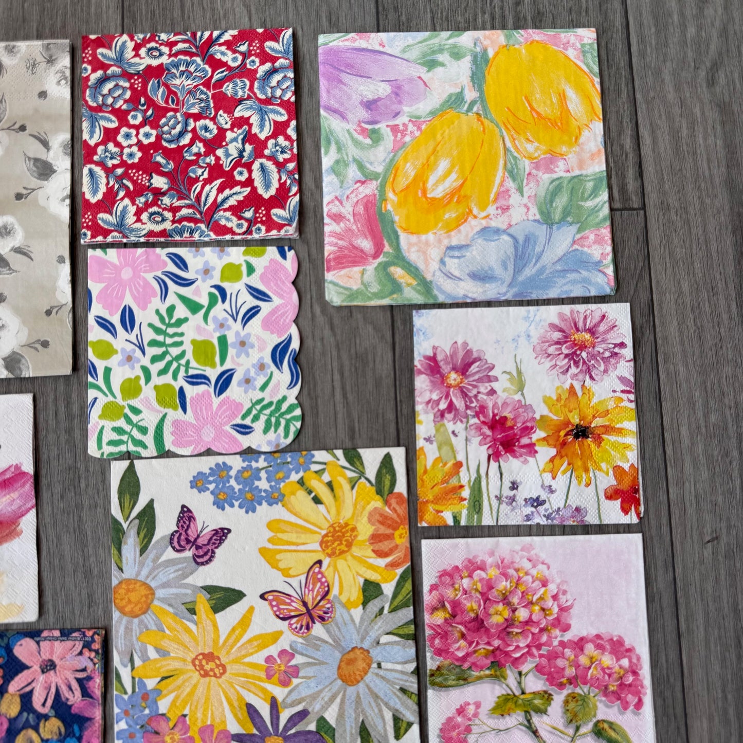 "Fun with Florals" Napkin Pack - 13 Napkins